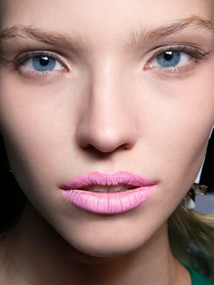 8 most beautiful bright lipstick colors of the year