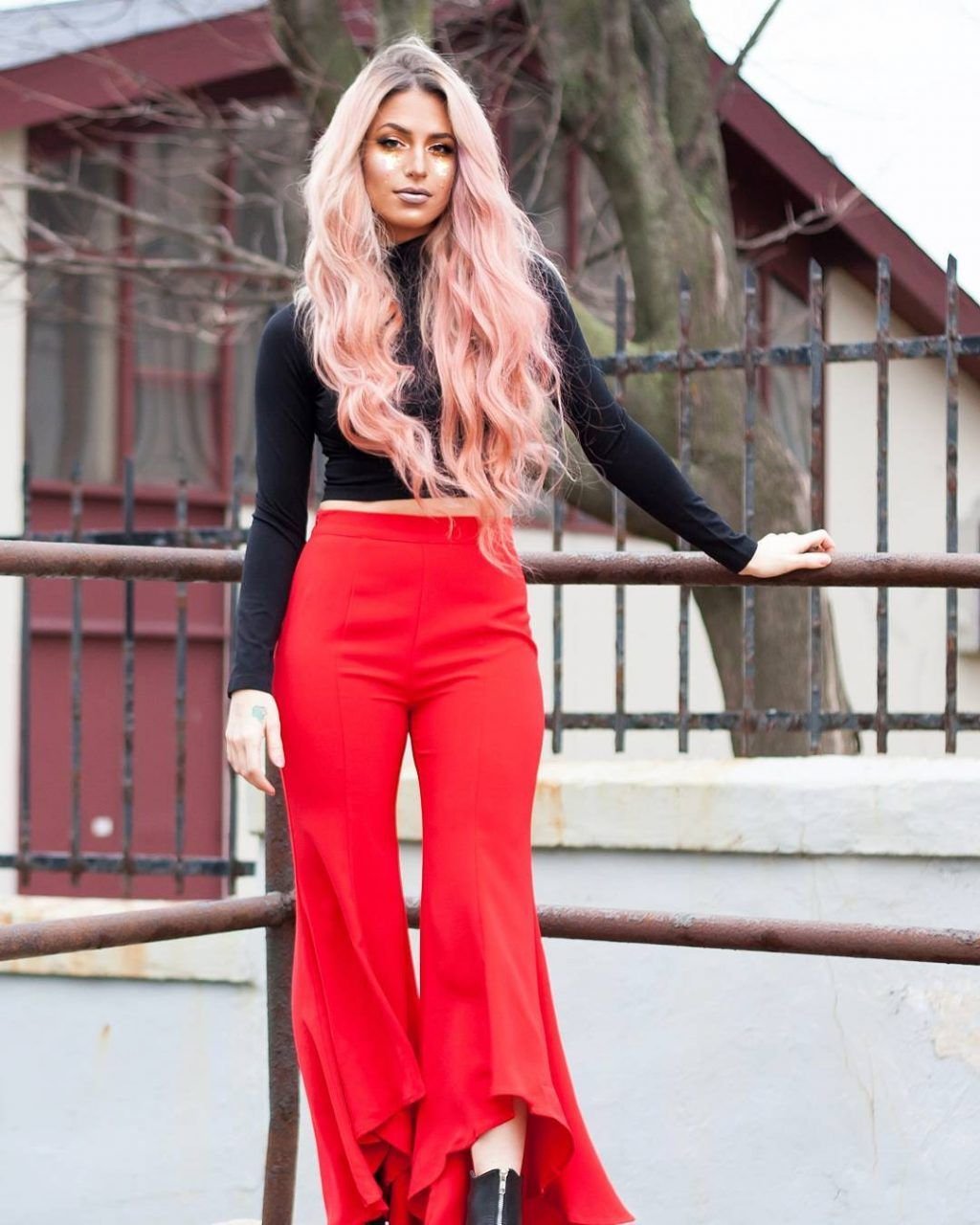 Pinky Hair – Beautiful hair dye for trendy, romantic ladies