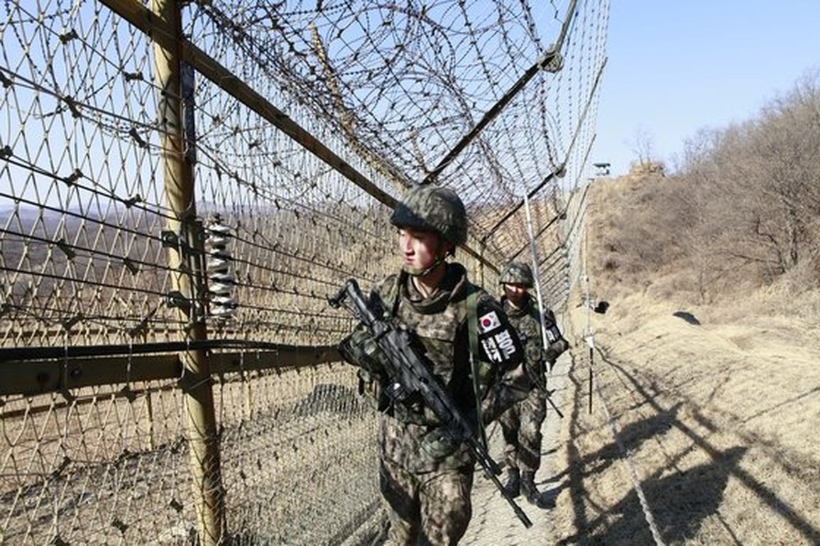 Revealing the `unique` escape across the inter-Korean border